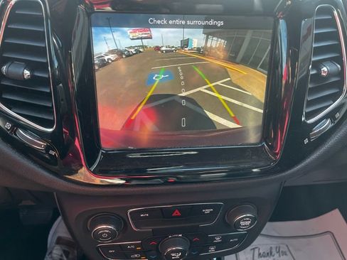 Used 2019 Jeep Compass Limited image 41