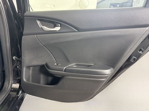 Used 2020 Honda Civic Sport image 28