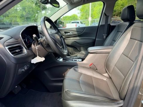 Used 2023 Chevrolet Equinox Premier AWD/4WD image 7
