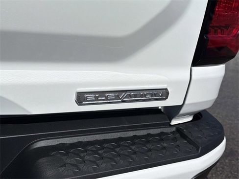 New 2026 GMC Canyon Elevation image 5