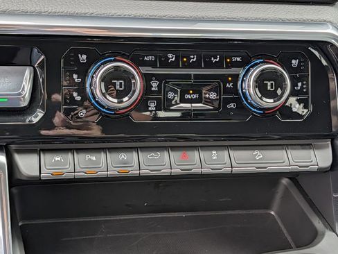 New 2026 GMC Sierra 1500 Denali AWD/4WD image 17