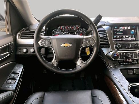 Used 2019 Chevrolet Tahoe LT w/ Off-Road Package AWD/4WD image 6