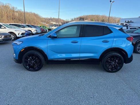 Used 2025 Buick Encore GX Sport Touring w/ Experience Buick Package image 2