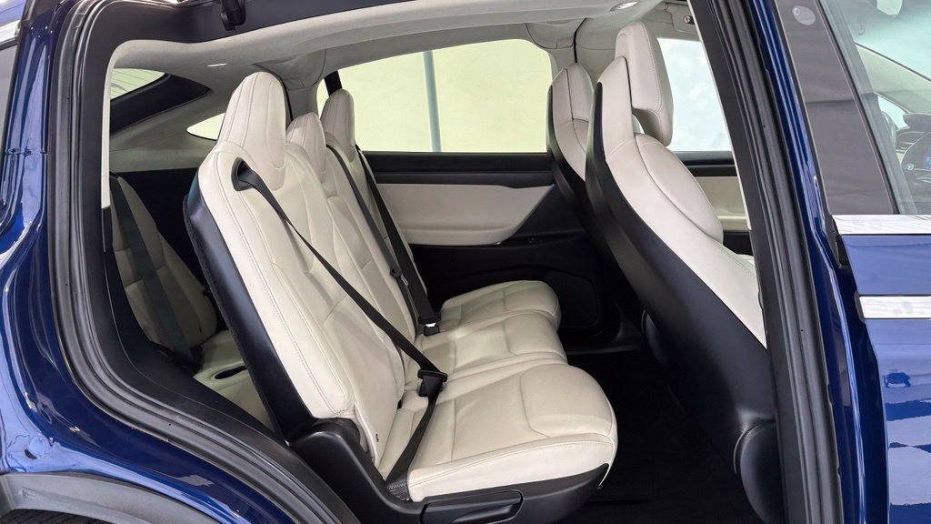 Used 2019 Tesla Model X 75D AWD/4WD image 30