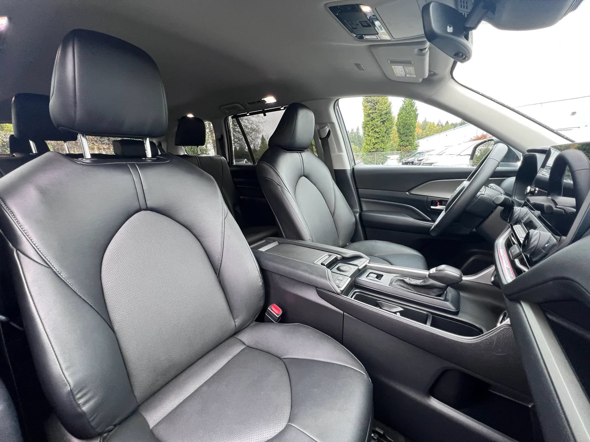 Used 2024 Toyota Grand Highlander AWD Hybrid image 22