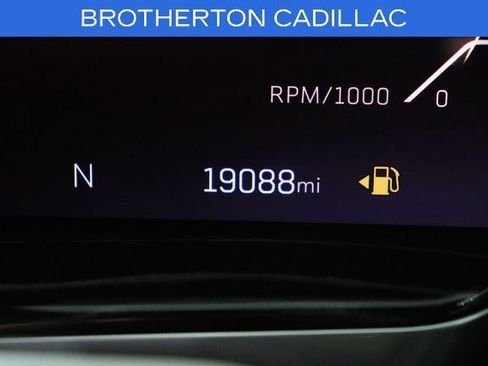 Certified 2025 Cadillac Escalade ESV Sport w/ LPO, ONYX Package AWD/4WD image 20