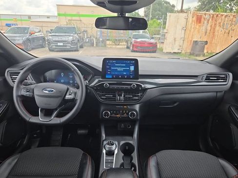 Used 2025 Ford Escape ST-Line AWD/4WD image 24