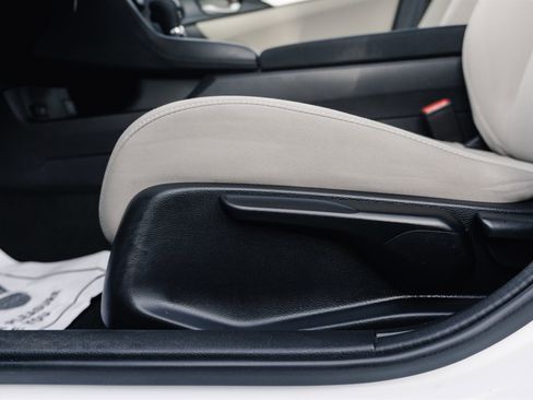 Used 2018 Honda Civic LX image 24