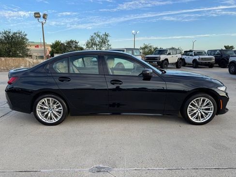 Used 2023 BMW 330i xDrive Sedan w/ Premium Package AWD/4WD image 4