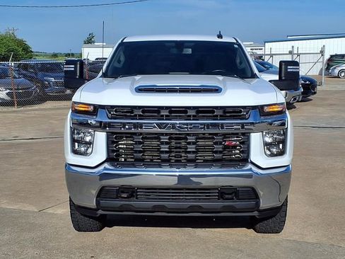 Used 2023 Chevrolet Silverado 2500 LT AWD/4WD image 2