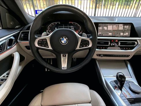 Used 2023 BMW 430i Convertible w/ M Sport Package image 5