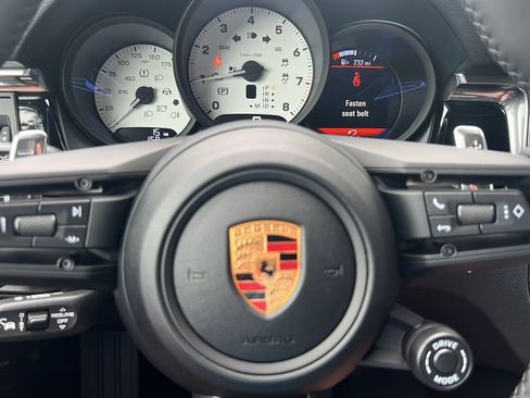 New 2026 Porsche Macan AWD/4WD image 31