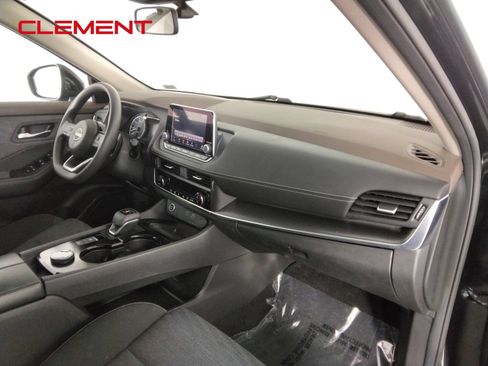 Used 2023 Nissan Rogue SV AWD/4WD image 28