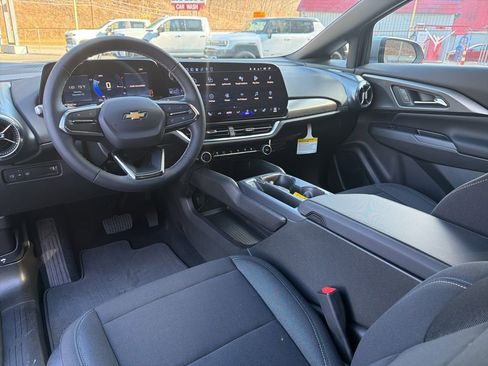 New 2026 Chevrolet Equinox EV LT w/ Comfort Package image 15