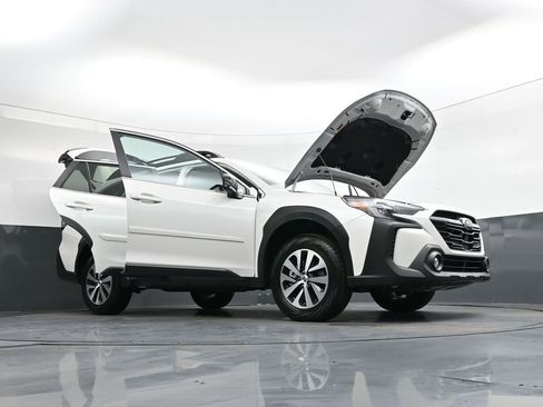 Used 2025 Subaru Outback Premium w/ Popular Package #1 image 47