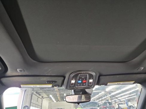 Used 2023 Jeep Grand Cherokee 4WD 4xe image 3