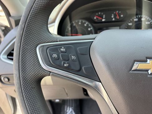 Used 2021 Chevrolet Malibu LS FWD image 25