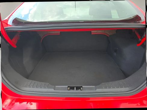 Used 2012 Ford Focus SE FWD image 14