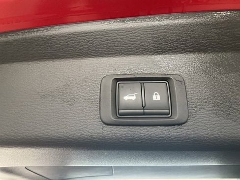 Used 2024 Mitsubishi Outlander SEL image 19