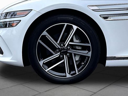 Used 2025 Genesis G80 2.5T Advanced AWD/4WD image 11