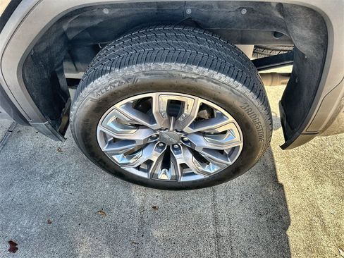 Certified 2024 GMC Sierra 1500 Denali w/ Denali Reserve Package image 12