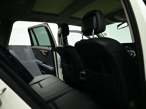 Used 2015 Mercedes-Benz GLK 350 4MATIC image 32