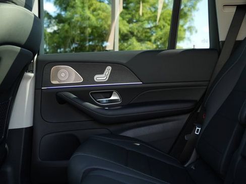 Certified 2026 Mercedes-Benz GLS 450 4MATIC image 48