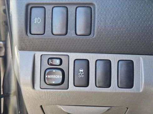 Used 2014 Toyota Tacoma PreRunner w/ SR5 Package image 13