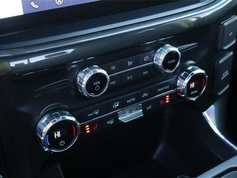 Certified 2021 Ford F150 XLT w/ Equipment Group 302A High image 17