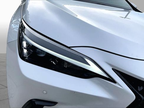 Used 2024 Lexus NX 350 AWD image 28
