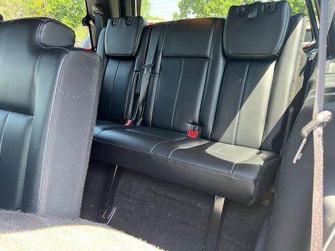 Used 2015 Ford Expedition Limited w/ Equipment Group 301A AWD/4WD image 19