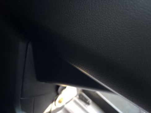 Used 2011 Lexus RX 450h AWD w/ Premium Pkg image 23