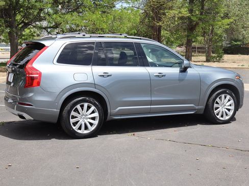 Used 2017 Volvo XC90 T6 Momentum w/ Vision Package AWD/4WD image 4