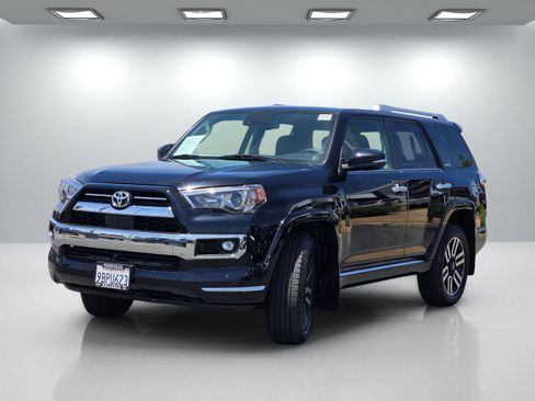 Used 2022 Toyota 4Runner Limited RWD image 8