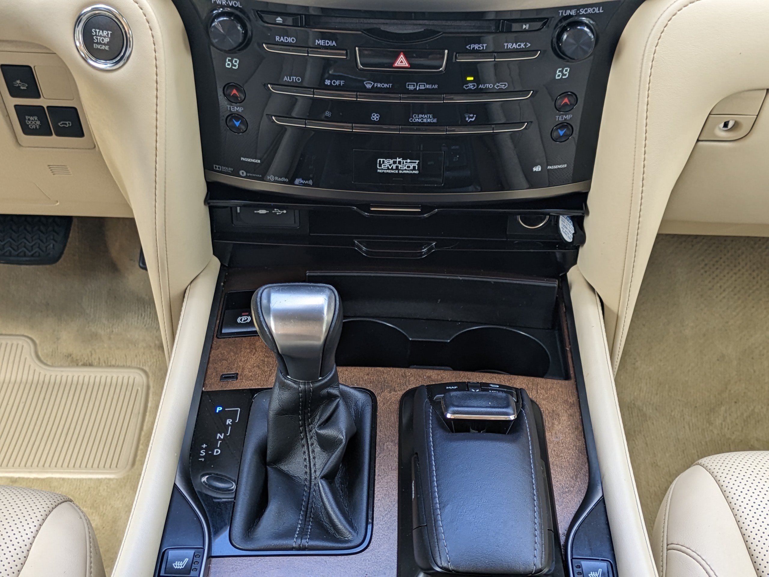 Used 2017 Lexus LX 570 4WD w/ Luxury Package image 22