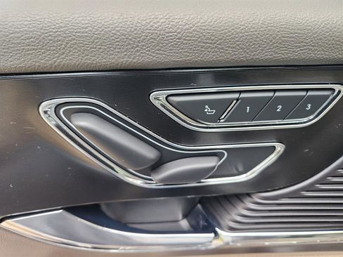 Used 2022 Lincoln Corsair AWD w/ Premium Package image 30