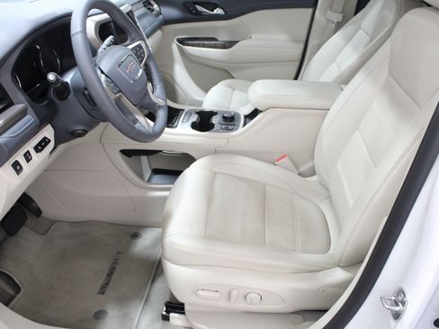 Used 2023 GMC Acadia Denali AWD/4WD image 6