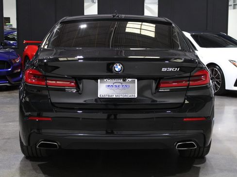 Used 2021 BMW 530i w/ Premium Package RWD image 12