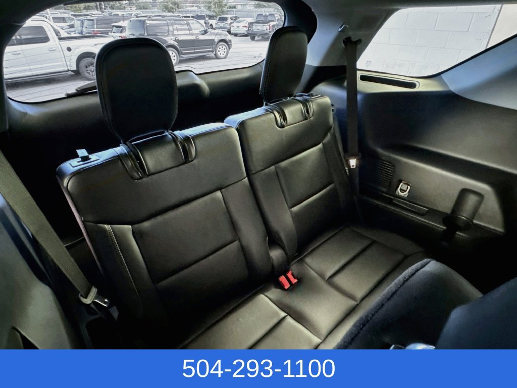 Used 2024 Ford Explorer Limited w/ Limited Technology Package RWD image 30