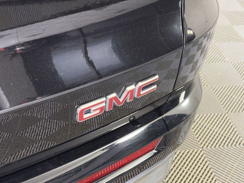Certified 2024 GMC Acadia Denali w/ LPO, Floor Liner Package AWD/4WD image 18