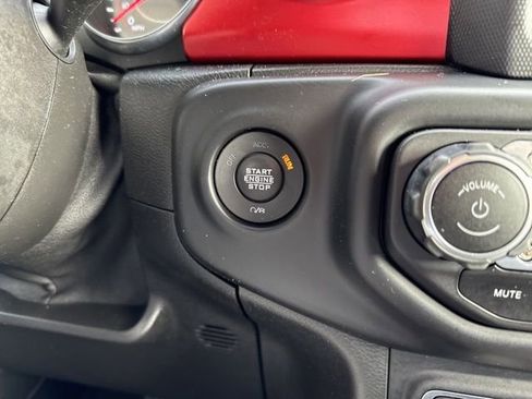 Used 2021 Jeep Wrangler Unlimited Rubicon image 17