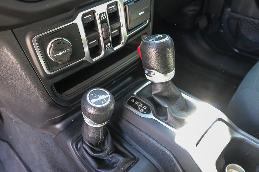 Used 2019 Jeep Wrangler Unlimited Sport S AWD/4WD image 19