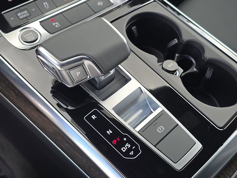 New 2026 Audi Q8 Premium image 26