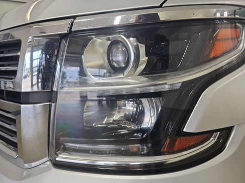 Used 2017 Chevrolet Tahoe Premier AWD/4WD image 39