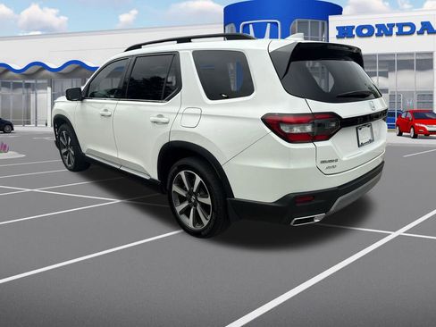 Used 2024 Honda Pilot Elite image 6