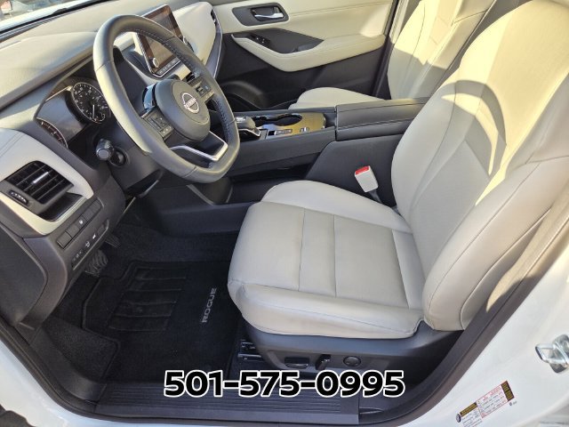 Used 2023 Nissan Rogue SV w/ SV Premium B Package FWD image 11