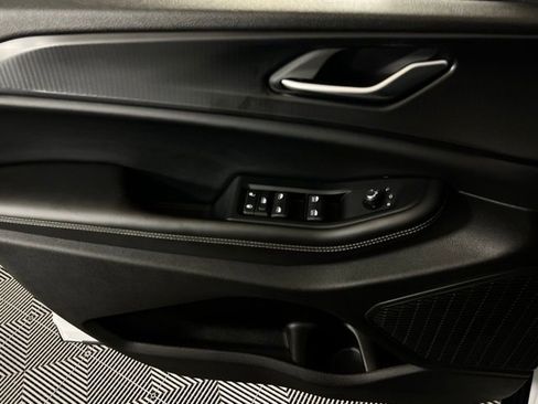 Used 2023 Jeep Grand Cherokee Altitude image 21