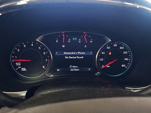 Used 2023 Chevrolet Traverse LT AWD/4WD image 16