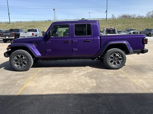 New 2026 Jeep Gladiator Sport image 12