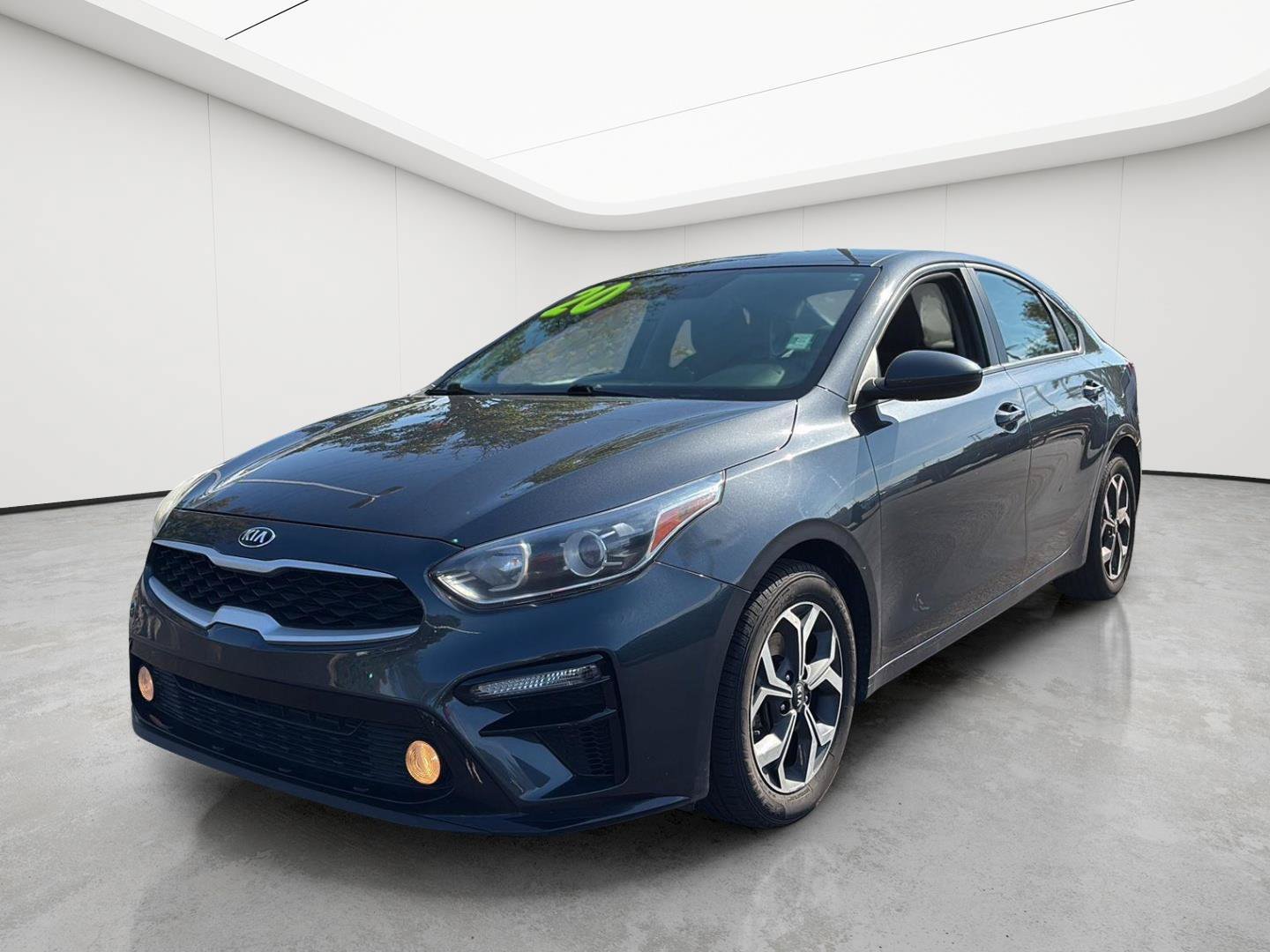 Used 2020 Kia Forte LXS FWD image 3